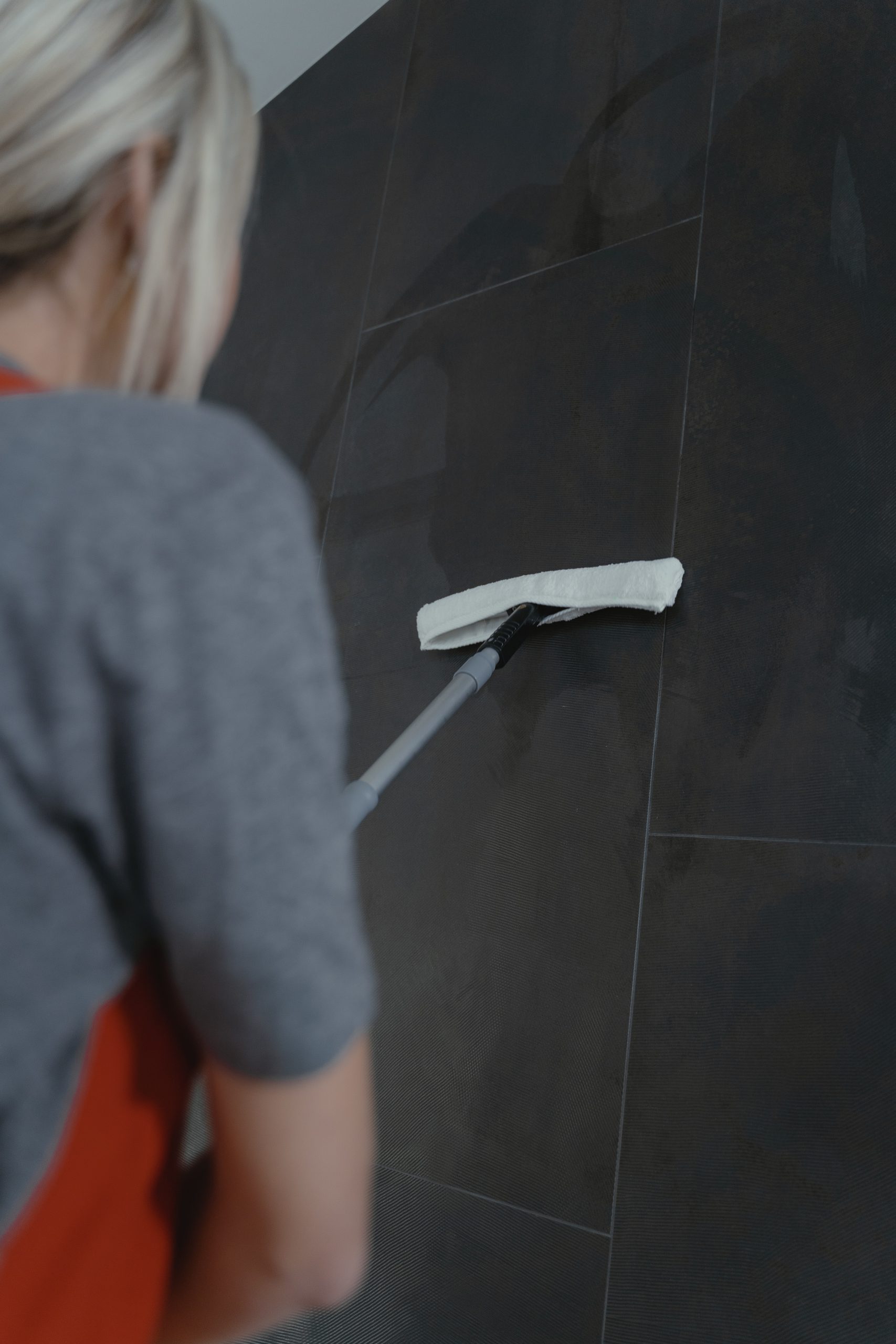 Ceilings & Walls Cleaning